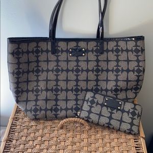 Kate Spade Tote With Matching Wallet